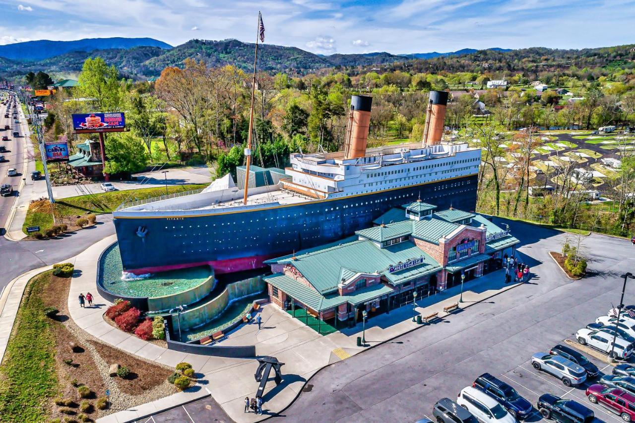 Heavenly Horizon Retreat Gatlinburg Mountain View Villa Exterior photo